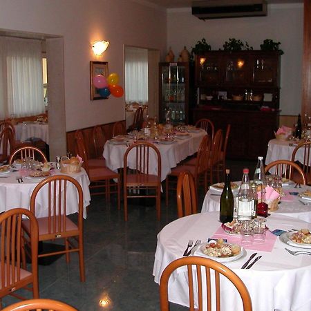 Albergo Aquila Лидо-ди-Езоло Экстерьер фото