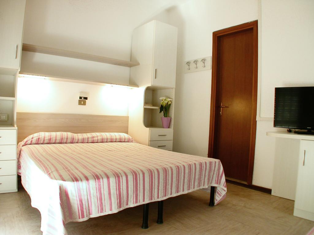 Albergo Aquila Лидо-ди-Езоло Номер фото