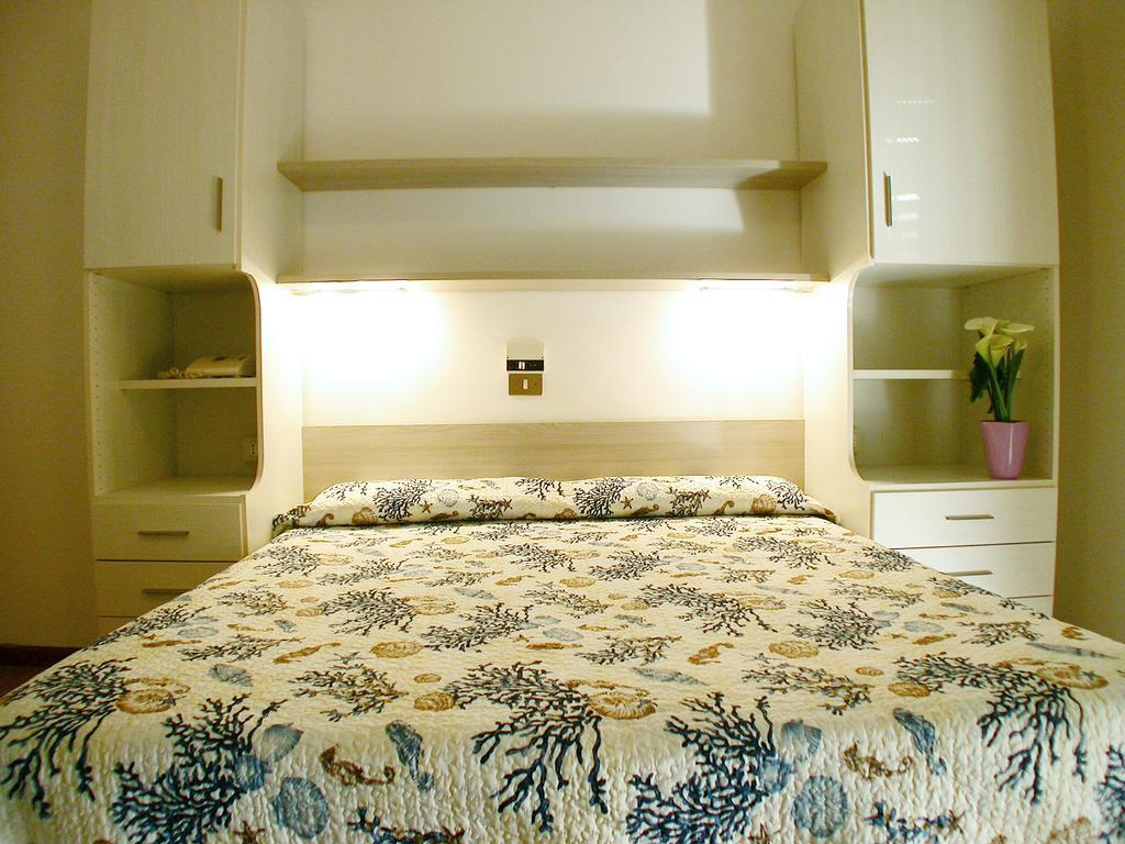 Albergo Aquila Лидо-ди-Езоло Номер фото