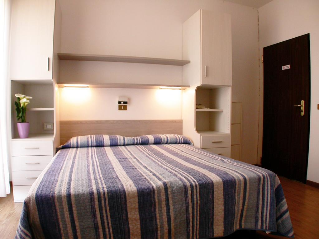 Albergo Aquila Лидо-ди-Езоло Номер фото